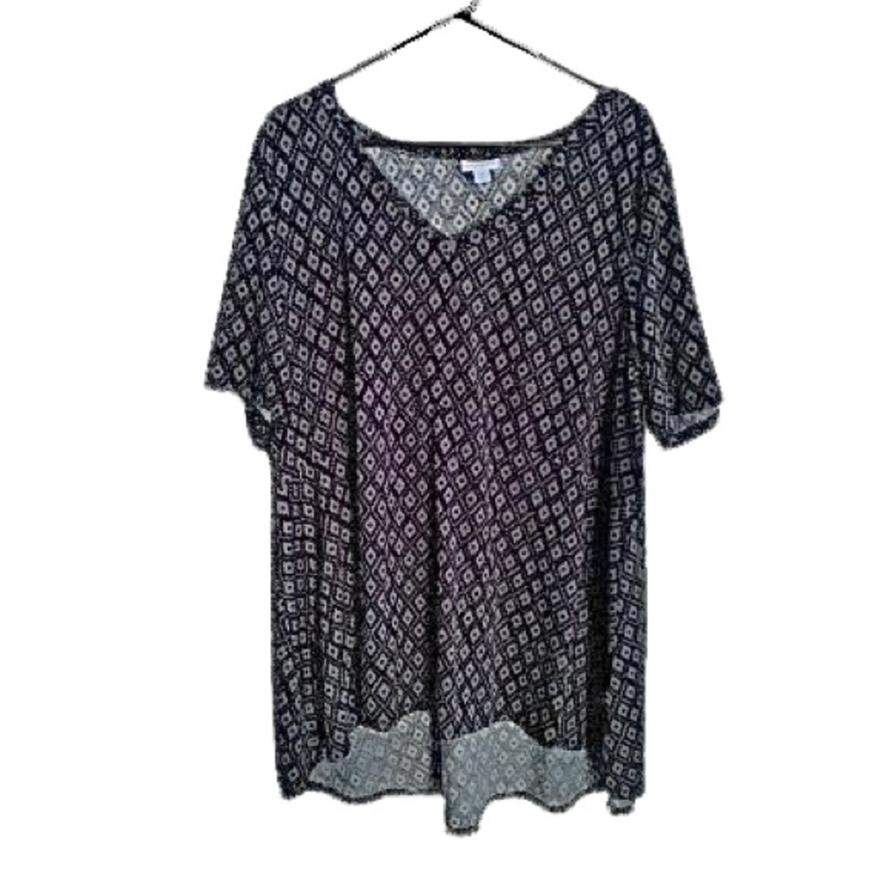 NWOT LuLaRoe Black and Gray Top